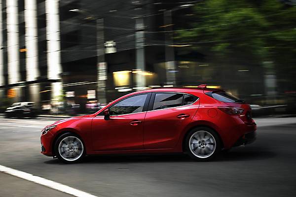 Mazda_3_2014-03.jpg
